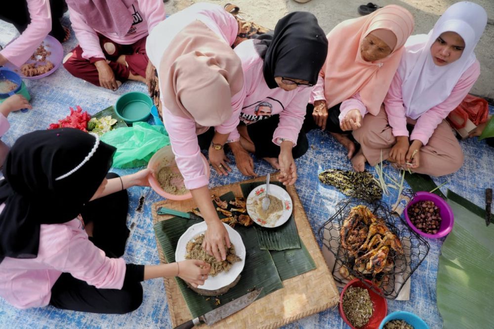 Generasi Muda di Simalungun Diajarkan Resep Kuliner Dayok Nabinatur
