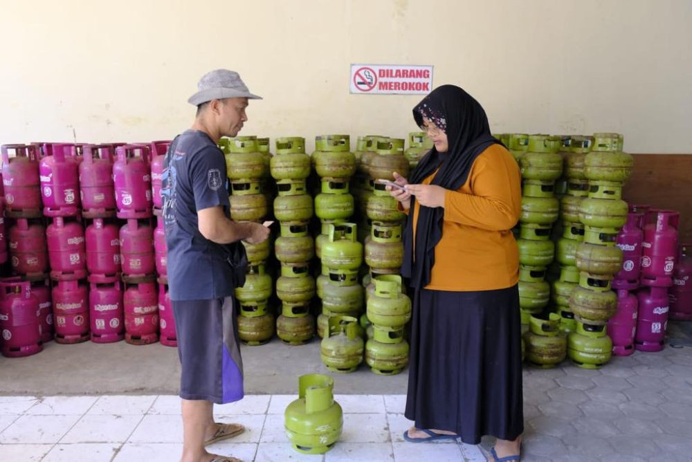 Pangkalan di Semarang Mulai Data Pengguna Subsidi Tepat LPG 3 Kilogram