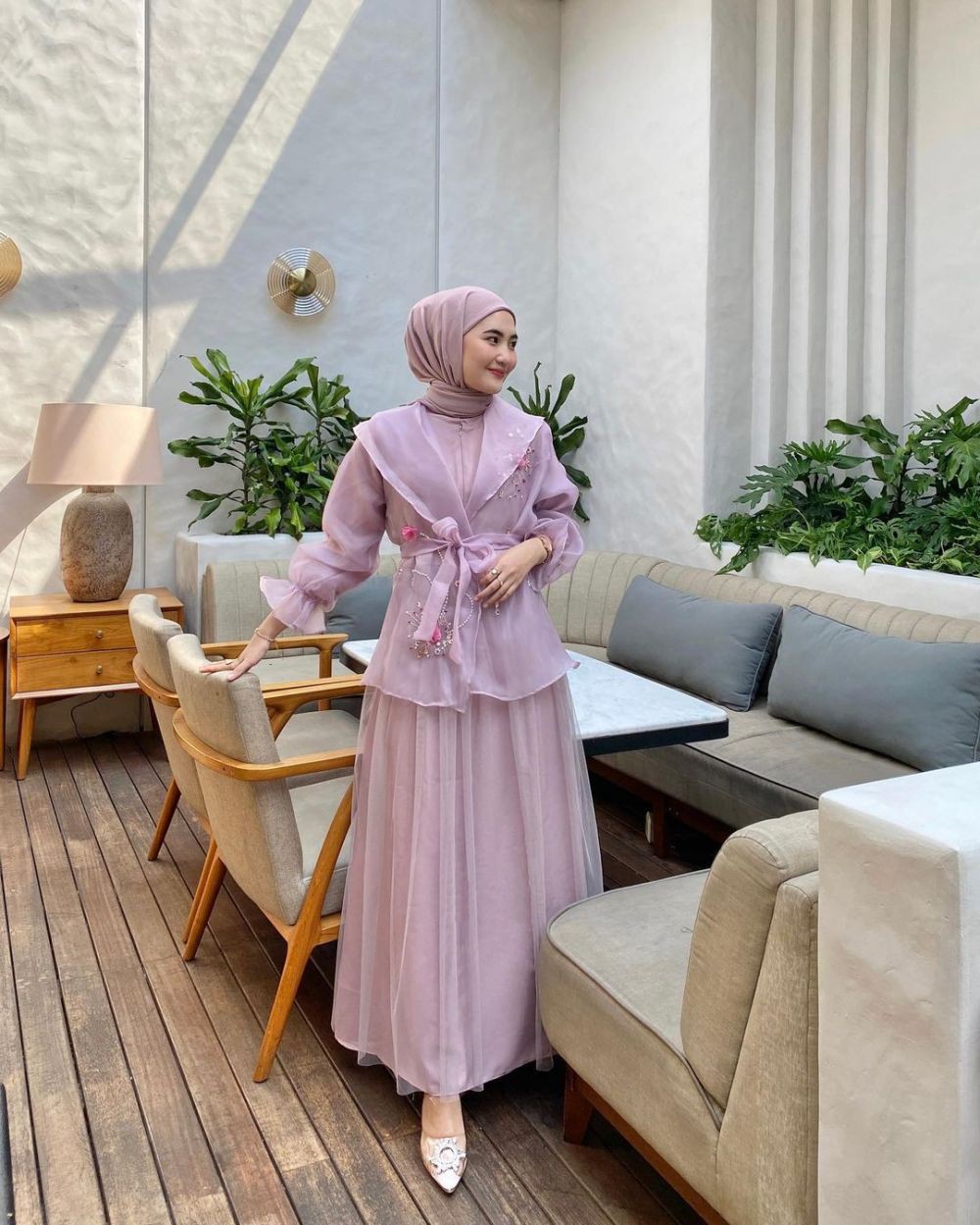 7 Style Kondangan Hijab Dengan Warna Cerah Yang Playful Abis