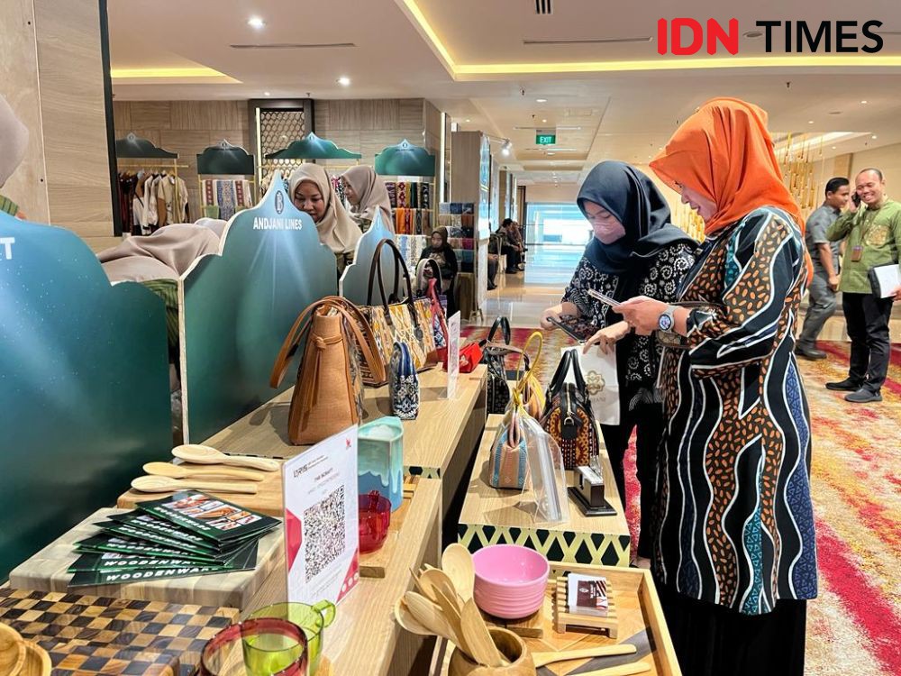 Kantongi Sertifikat Halal, UMKM di Jateng Makin Nyaman Jualan