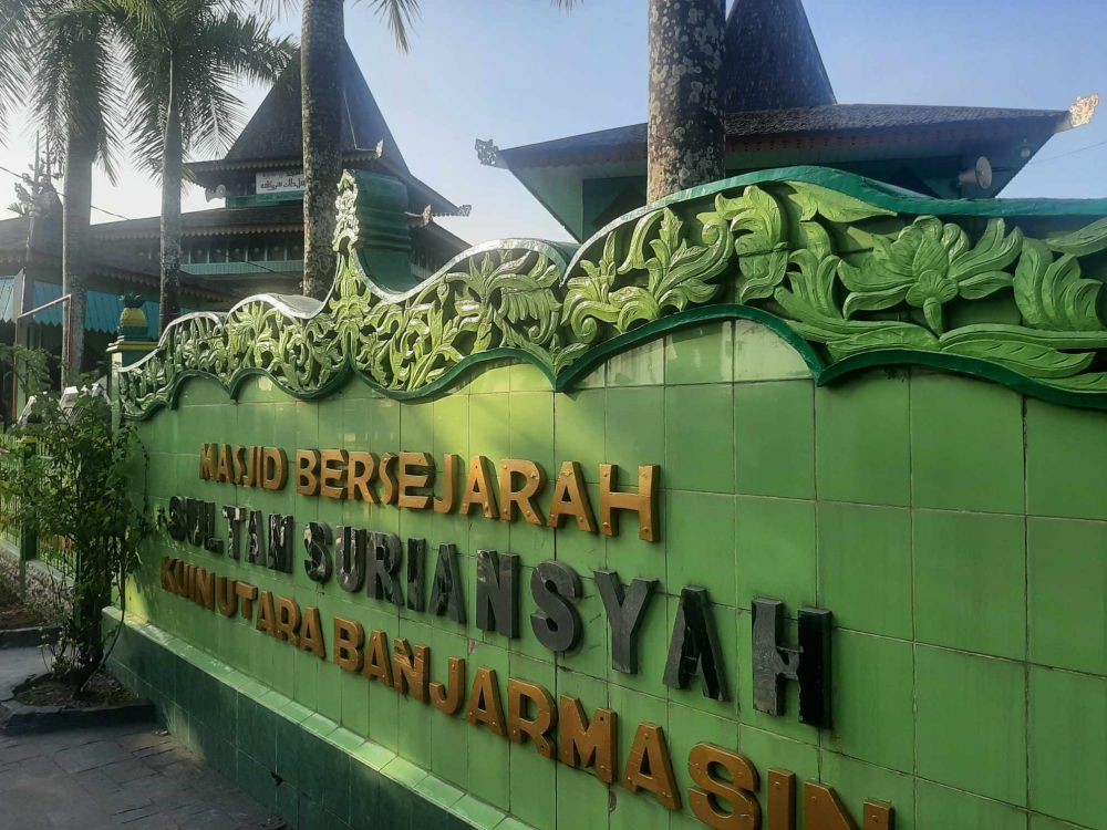 Sandiaga Uno Ziarah Makam Raja Banjar di Kalimantan Selatan