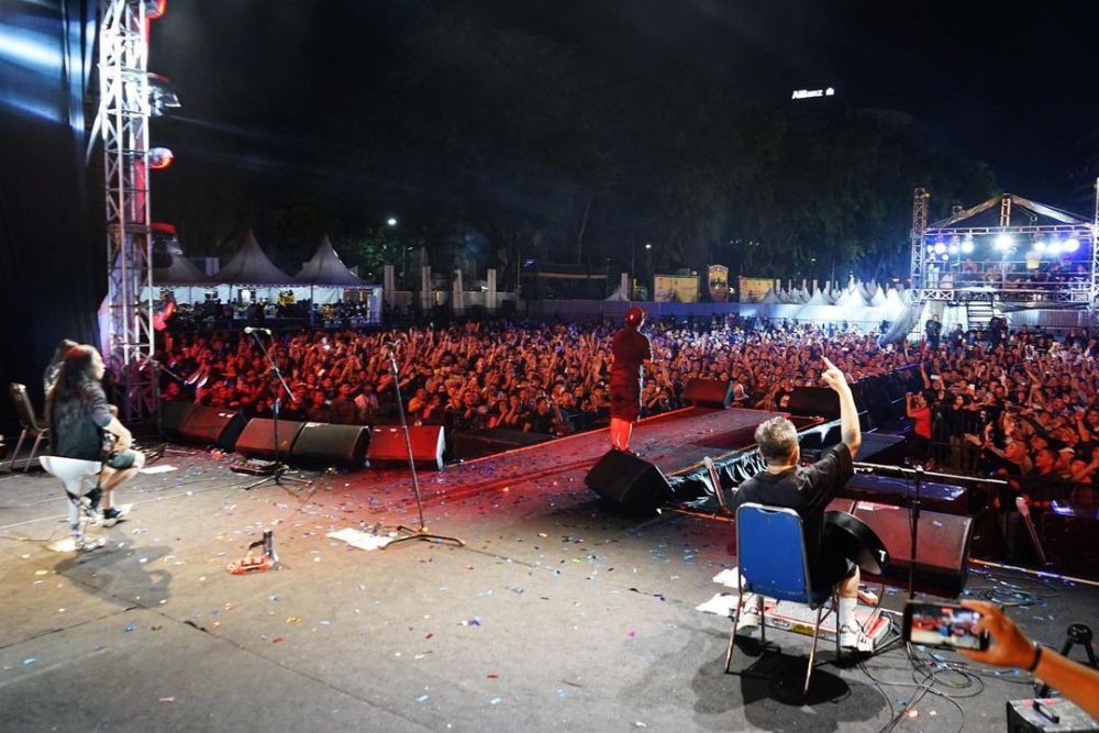 Konser Usai Hujan, Kotak dan Jamrud Sukses Panaskan Suasana di Medan