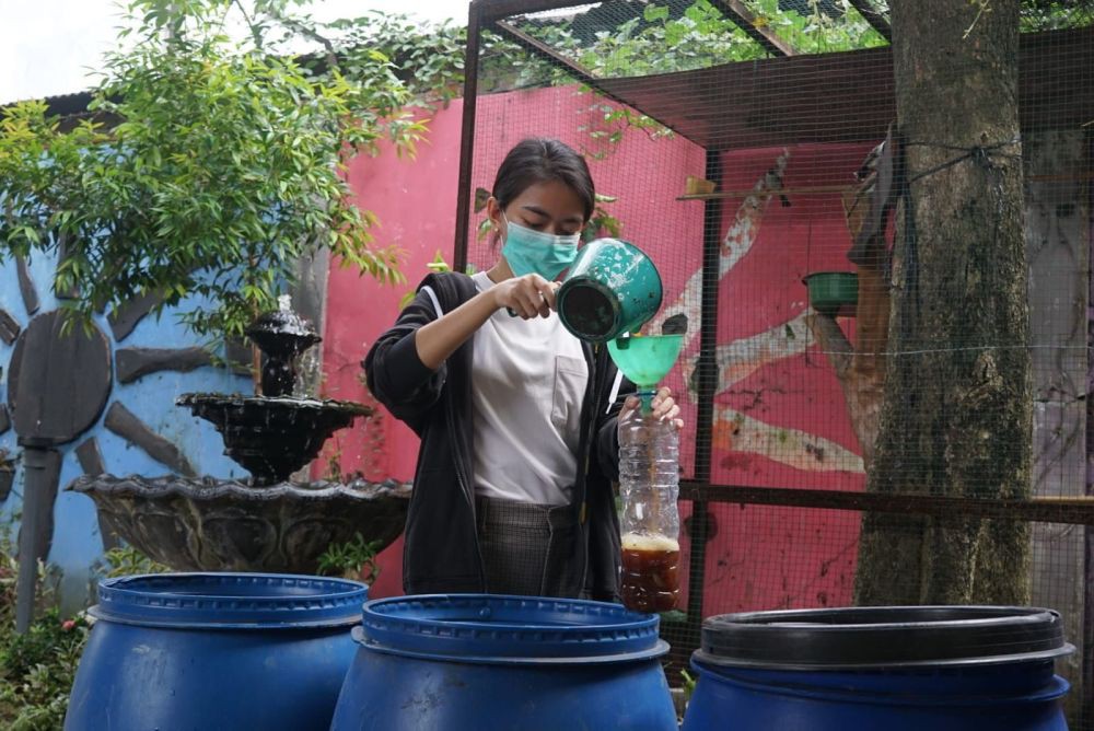 Mengenal Eco Lindi, Cairan Penetral Bau Sampah Buatan Mahasiswa UGM