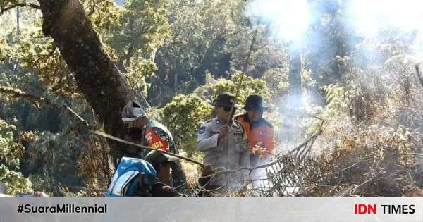 Kebakaran Meluas, 2 Jalur Pendakian Rinjani Ditutup