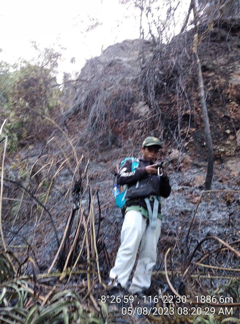 Kebakaran Meluas, Dua Jalur Pendakian Gunung Rinjani Lombok Ditutup