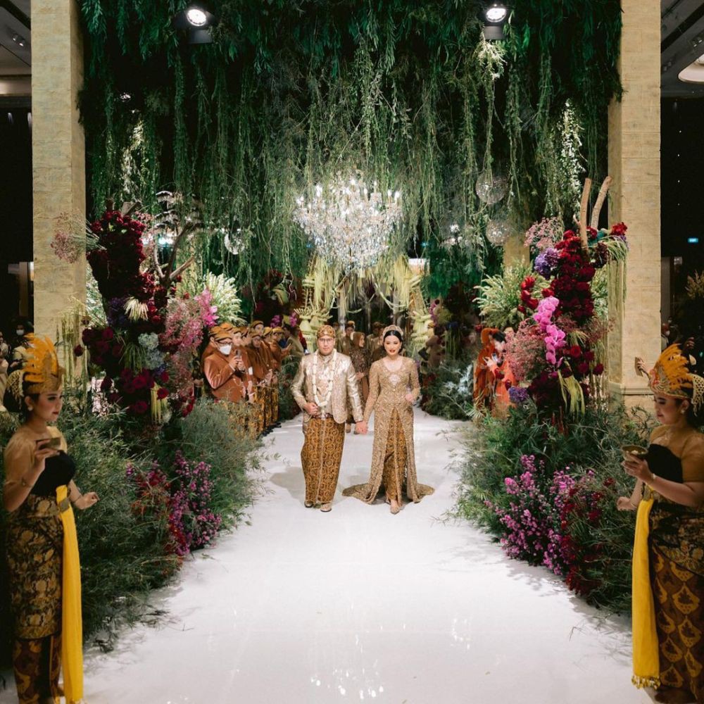 14 Dekorasi Pernikahan untuk Resepsi Malam Hari