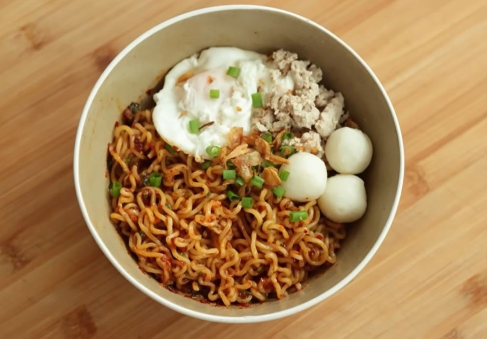 Resep Mie Instan Chili Oil Ala Devina Hermawan