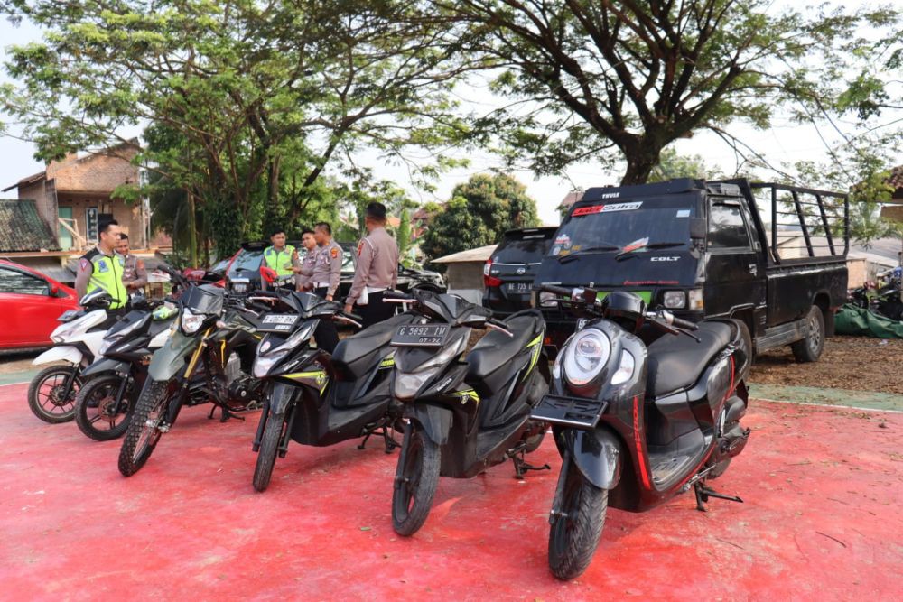 Pikap Angkut 6 Motor Hasil Curian Diamankan Satlantas Polres Pringsewu