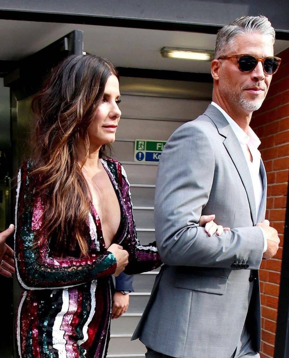 Kenangan Sandra Bullock Dan Bryan Randall Yang Meninggal