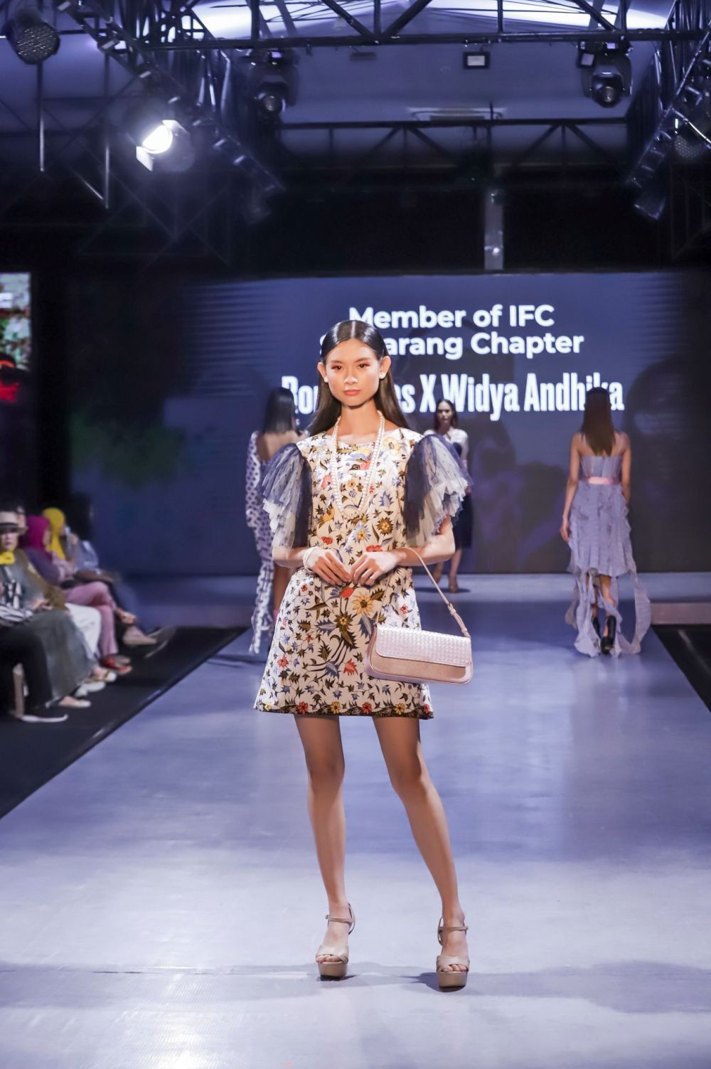 Inspirasi Wastra Nusantara Busana Harian di Semarang Fashion Trend