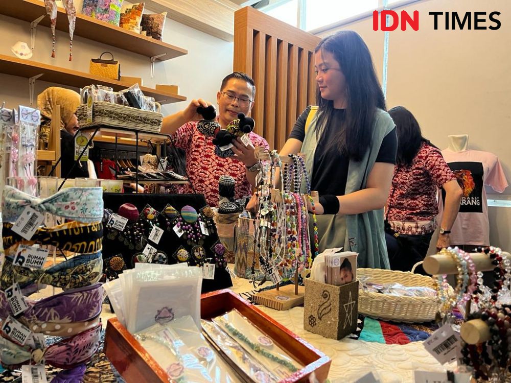 BRI Perluas Pasar Produk UMKM Binaan di Toko Oleh-Oleh Semarang