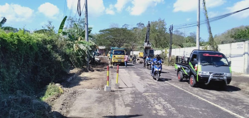 PUPR Alokasikan Rp350 Miliar Perbaiki Jalan Daerah Rusak Parah di NTB 
