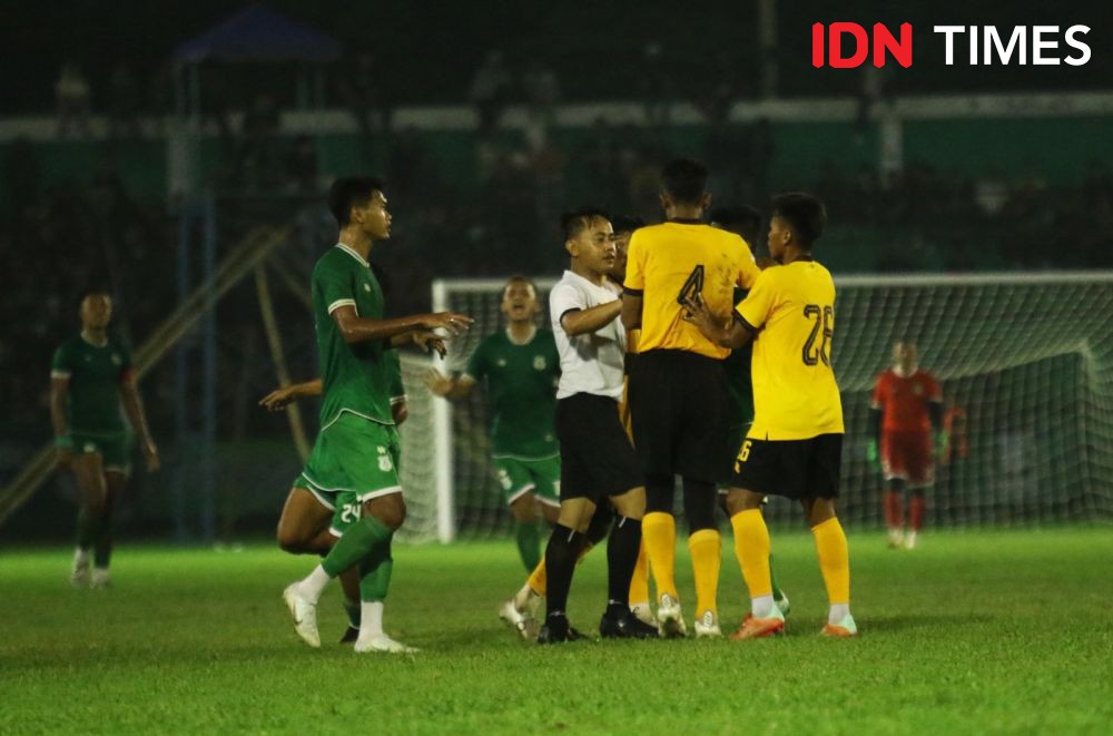 Derby Tanah Deli Panas, PSMS Medan Tumbangkan PSDS 2-0 