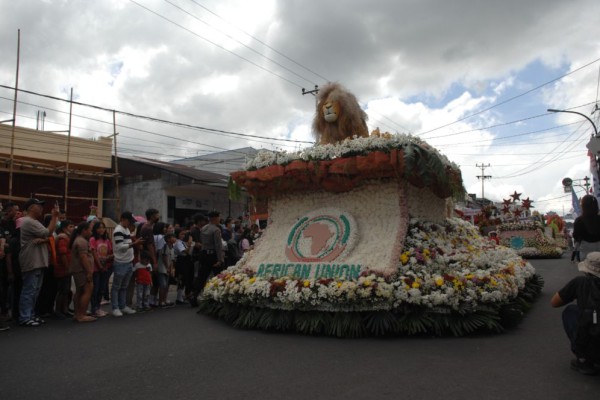 Intip Kemeriahan Tomohon International Flower Festival 2023