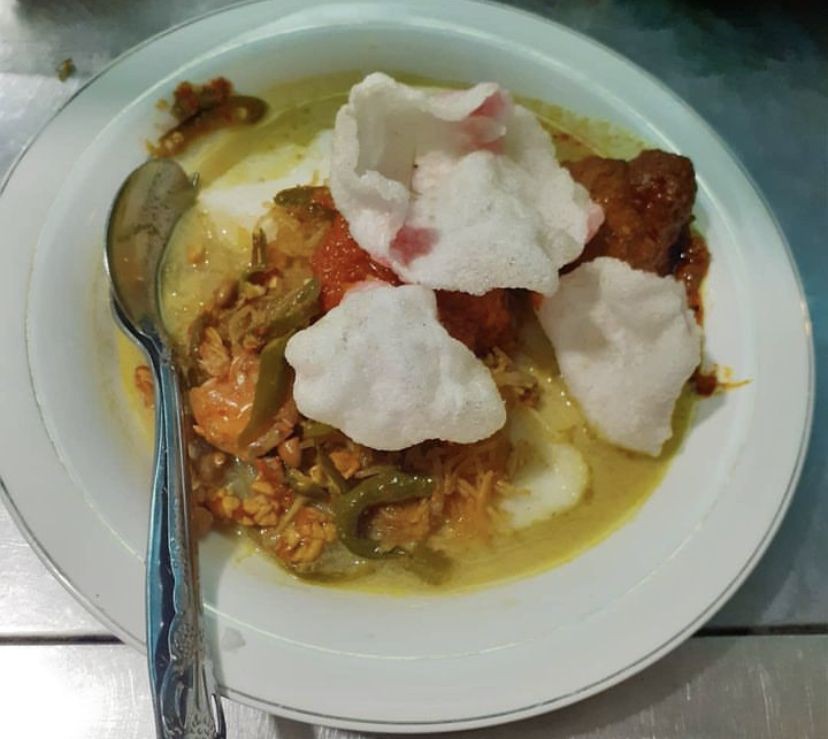 7 Rekomendasi Lontong Malam Medan, Sukses Padamkan Rasa Lapar!