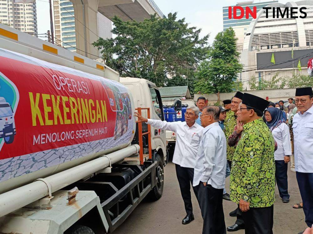 PMI Distribusikan 300 Mobil Tangki Air Atasi Kekeringan