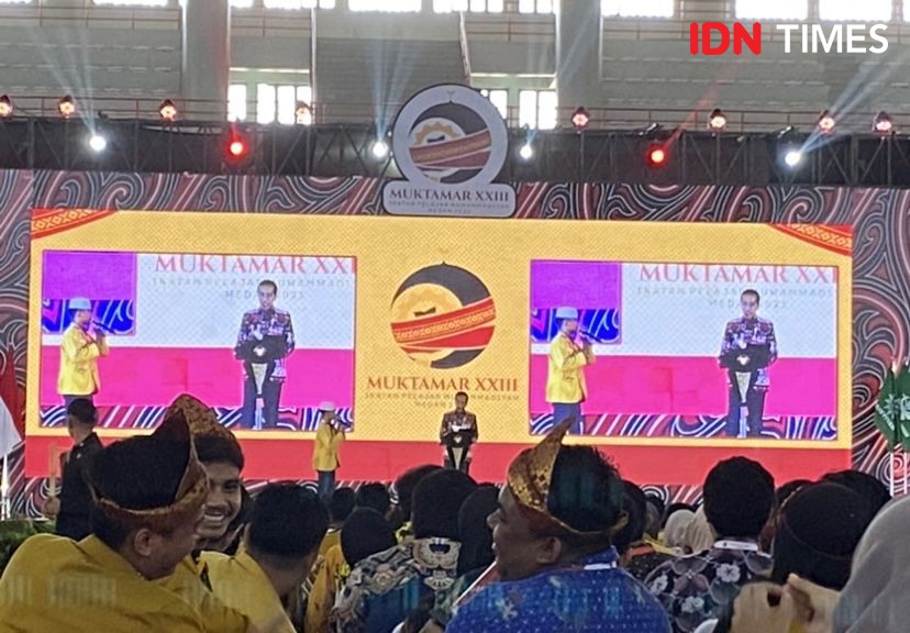 Tebak-tebakan Jokowi yang Tak Terjawab saat Muktamar IPM di Medan