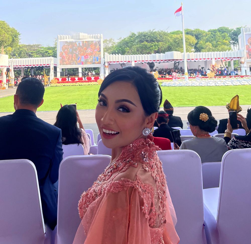 Potret Menawan Sarah Pandjaitan Hadiri Upacara HUT RI di Istana Negara