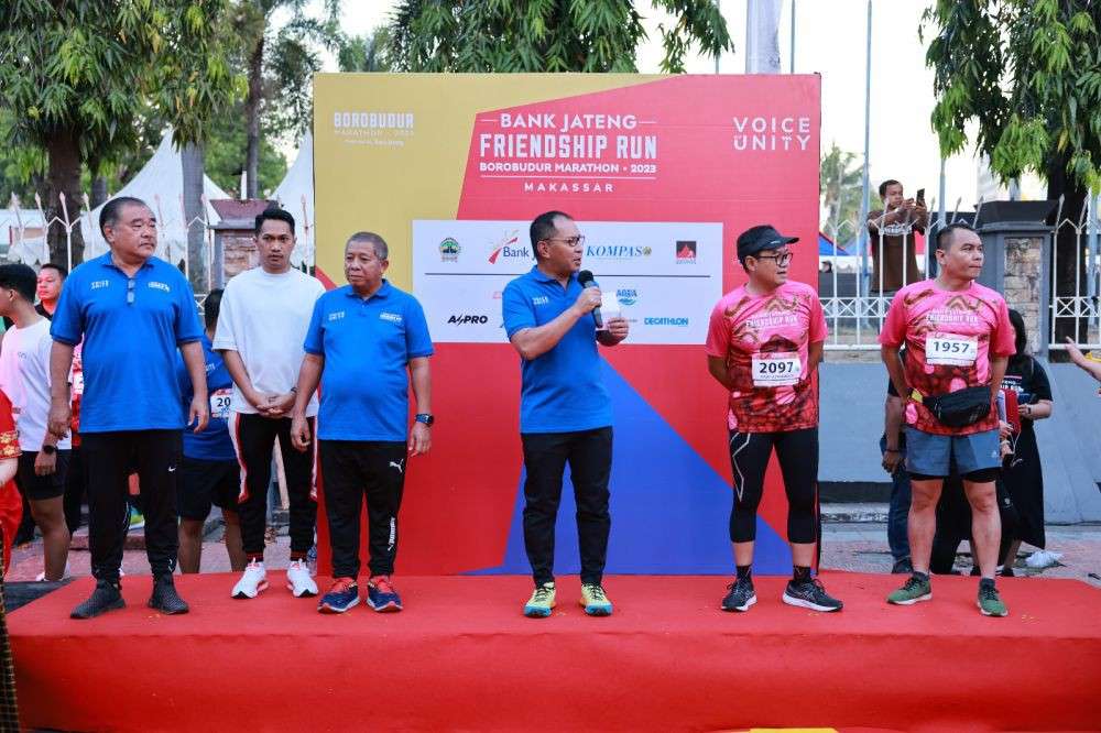 Ribuan Pelari Ramaikan Bank Jateng Friendship Run Makassar