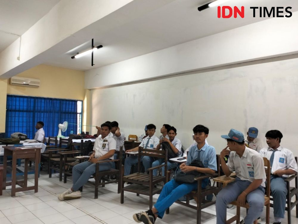 Siswa SMK di Surabaya Mengungsi Karena Sekolahnya Terlibat Sengketa