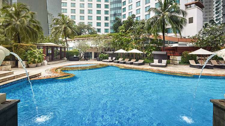 6 Kolam Renang Hotel Untuk Umum Di Jakarta