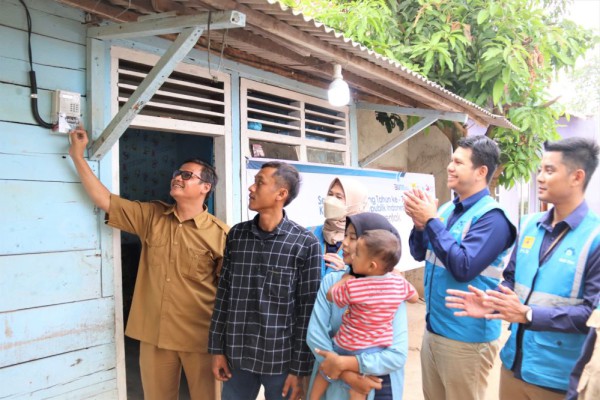 Cerita Warga Kurang Mampu di Lampung Terima Listrik Gratis PLN