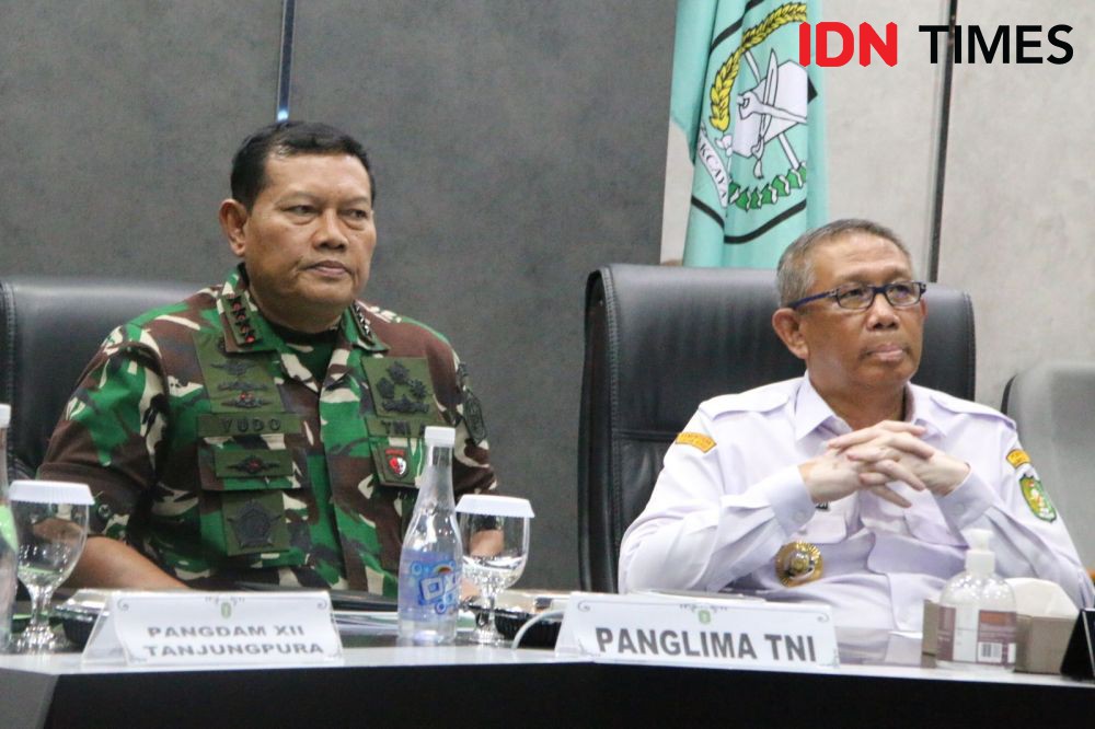 Panglima TNI Turun Tangan Padamkan Karhutla di Kalimantan Barat