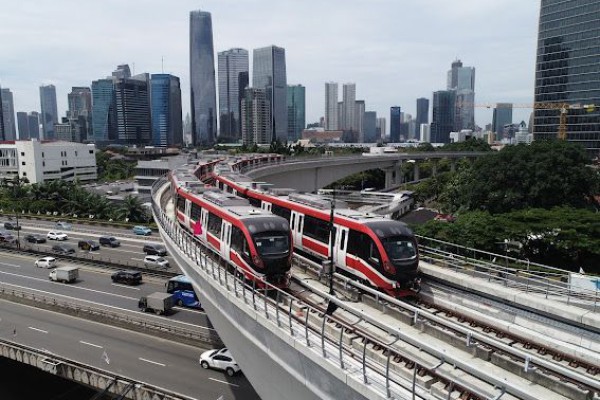 Tarif Flat LRT Jabodebek Rp5 Ribu Berakhir Akhir Pekan Ini!