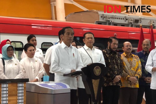 Resmikan LRT Jabodebek, Jokowi Singgung Kemacetan-Polusi DKI