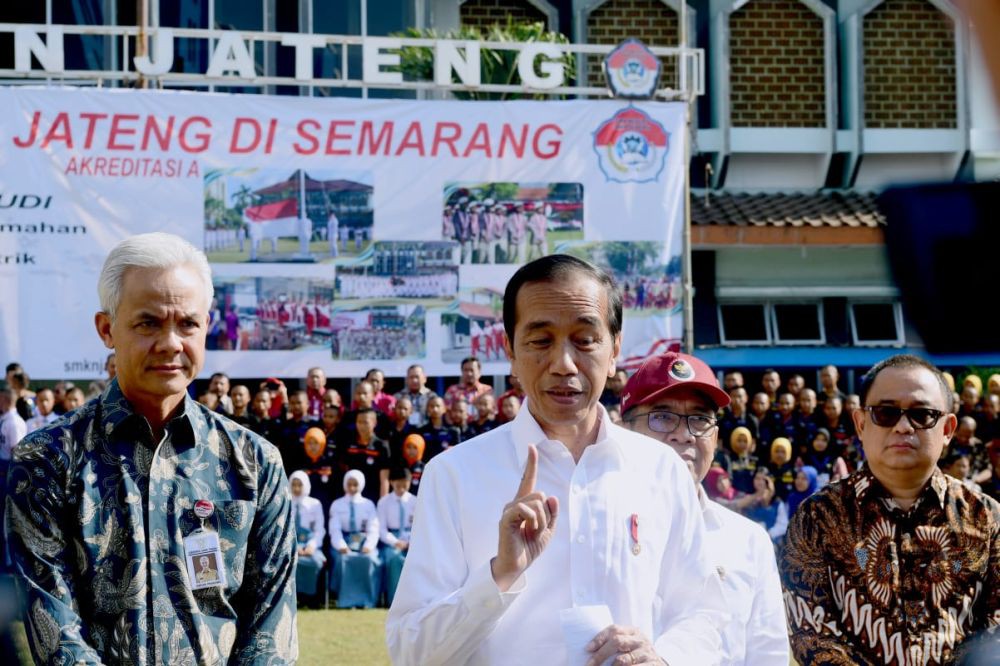 Jokowi Apresiasi Ganjar Program Smk Negeri Jateng Gratis