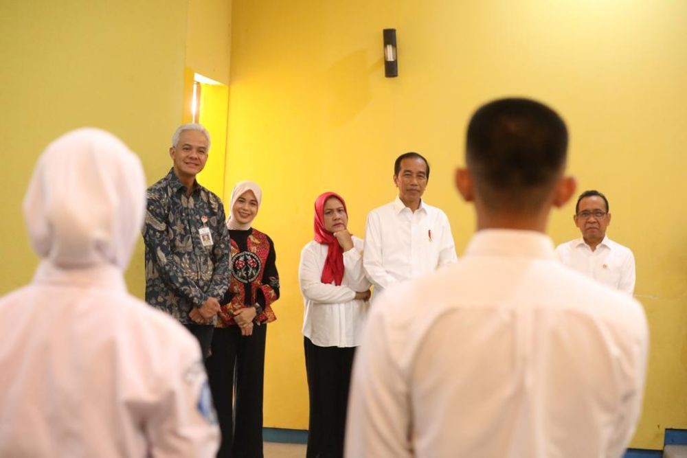 Curhatan Adelia Kepada Jokowi: Bisa Sekolah Gratis di SMKN Jateng, Kepengin Jadi Polwan