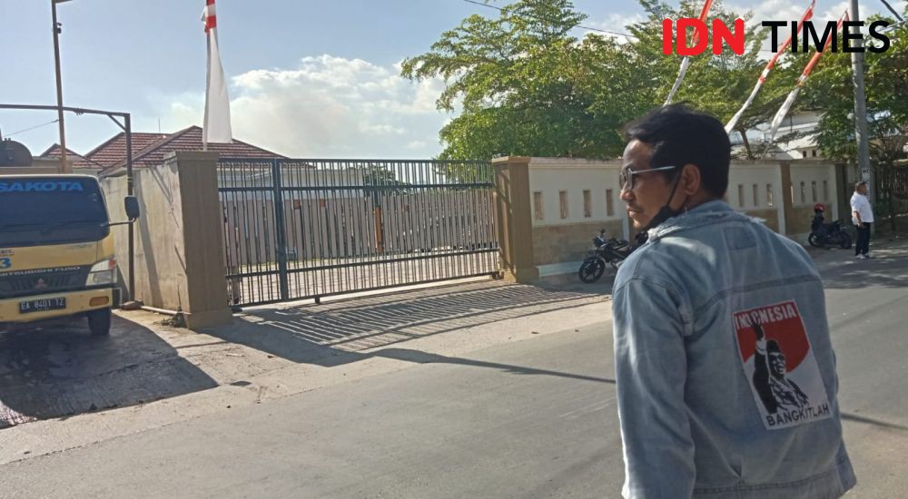 KPK Geledah Rumah Wali Kota Bima, Pintu Gerbang Ditutup Rapat 