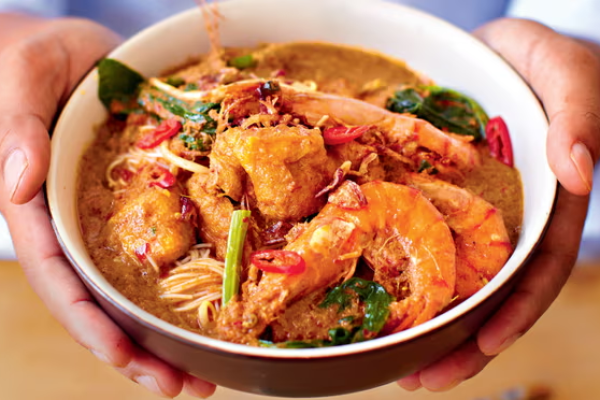 Resep Mi Kuah Kari Udang Pedas Untuk Makan Siang