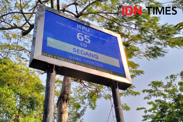 Harap-harap Cemas Penyintas TBC Anak di Tengah Polusi Surabaya