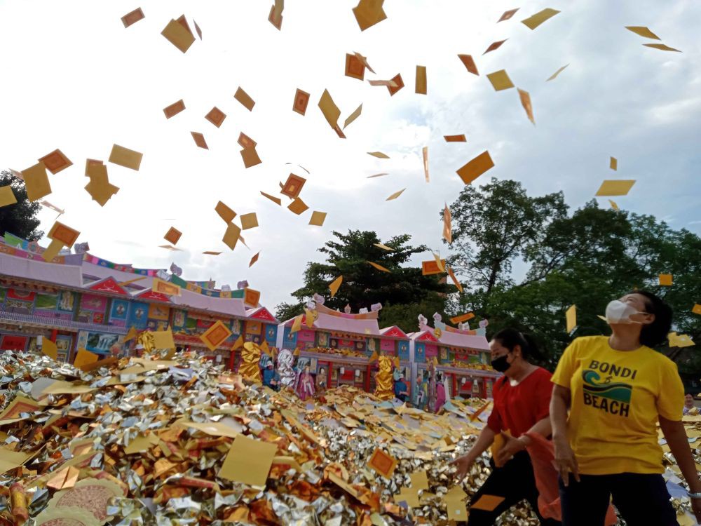Pengunjung Antusias Rayakan Festival Hantu Lapar di Medan