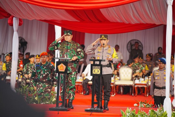 Kapolri dan Panglima TNI Pimpin Apel Pengamanan KTT ke-43 ASEAN