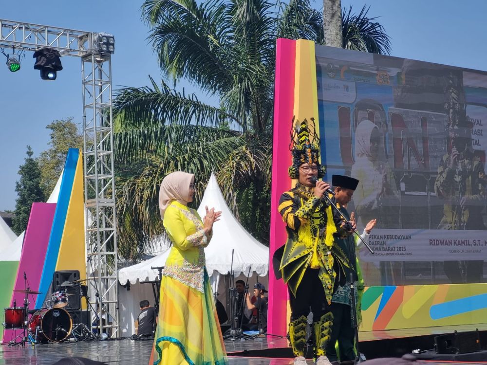 Ikuti Kirab Budaya, Ridwan Kamil Gunakan Kostum Capung 