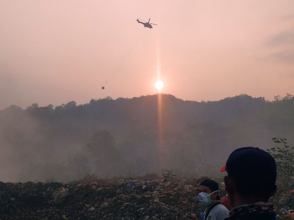Pemprov Jabar Siapkan Rp5,8 Miliar untuk Padamkan Api di TPA Sarimukt
