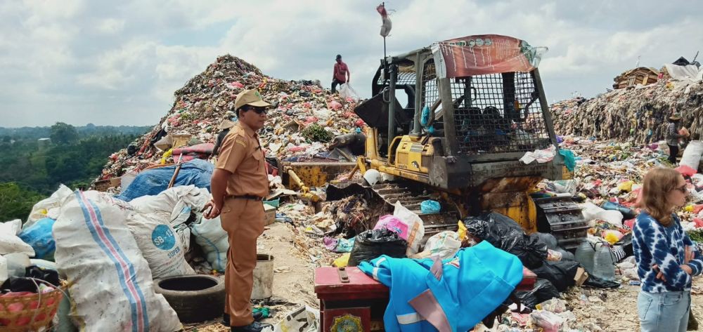 Tabanan Beli Alat Ekskavator dan Bulldozer Buat TPA Mandung