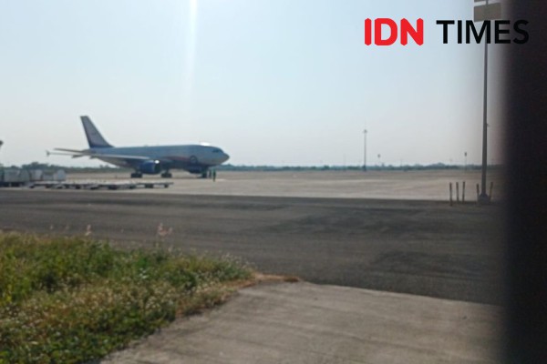 Pesawat Delagasi KTT ASEAN dari Kanada Parkir di BIJB Kertajati