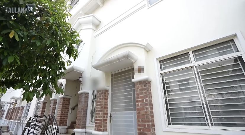 Potret Rumah Baru Ebel Cobra