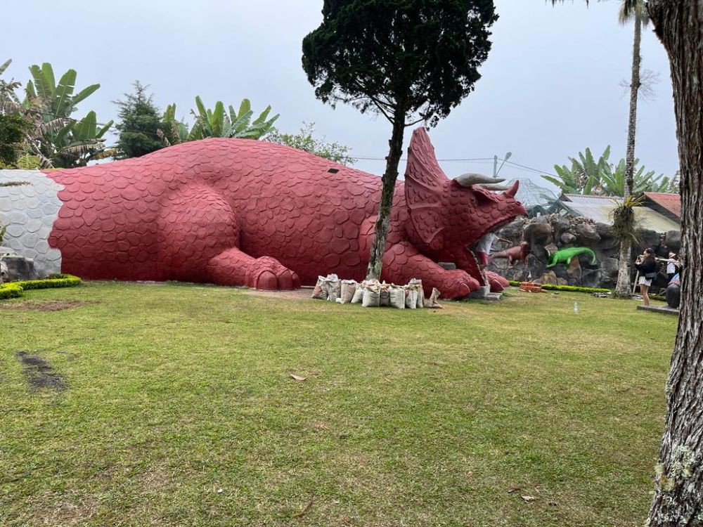 Wisata Danau Beratan Bakalan Ngadain Tari Kecak di Atas Air