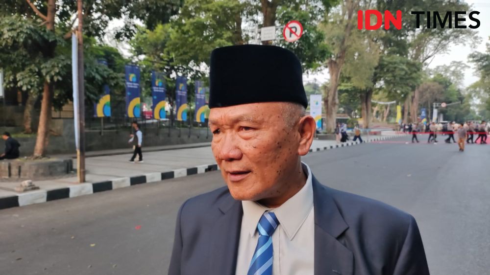 Profil Pj Walkot Bandung Bambang Tirtoyuliono, Satu Kampus dengan RK