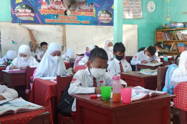 Kasus ISPA di Banjarmasin Bertambah 900, Anak-anak Wajib Pakai Masker