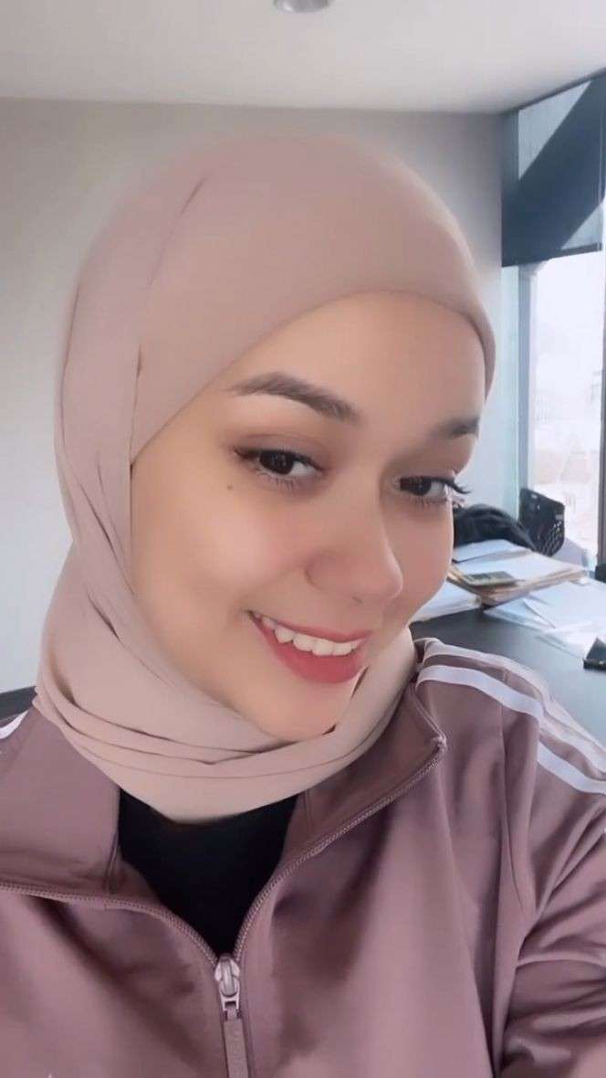 Rebecca Klopper Saat Pakai Hijab Dan Rajin Ikut Kajian