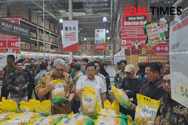 Catat! Harga Beras Bulog Naik Jadi Rp54.500 Per 5 Kg