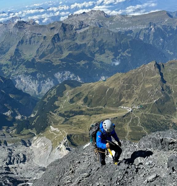 Dua Pendaki Indonesia Mampu Taklukan Gunung Eiger di Swiss