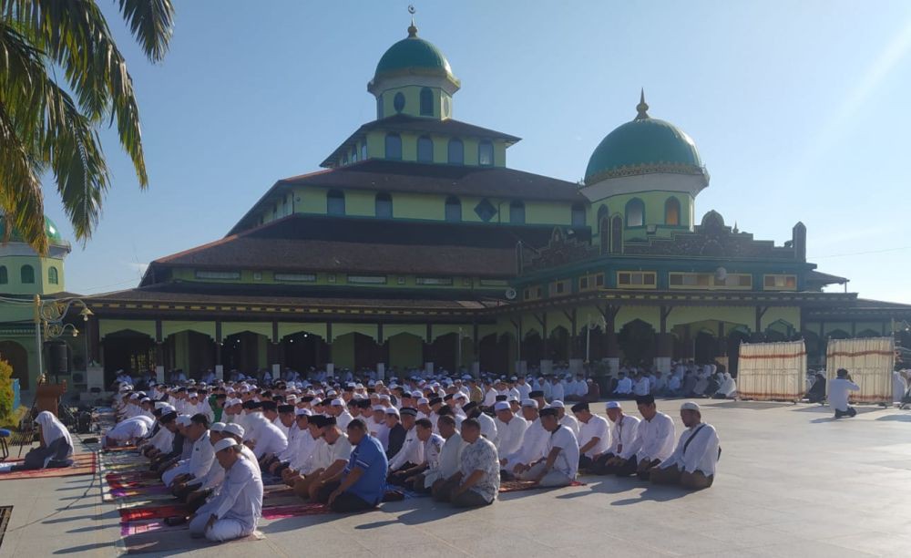 Warga Banjarmasin Gelar Salat Istisqa untuk Meminta Hujan