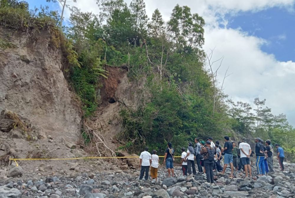 Lokasi Tebing Longsor Desa Bhuana Giri Jadi Mata Pencaharian