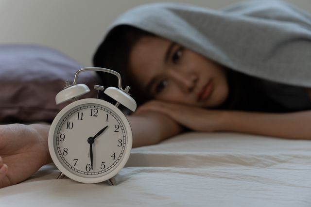 7 Penyebab Wajah Tampak Lelah, Gak Selalu karena Kurang Tidur